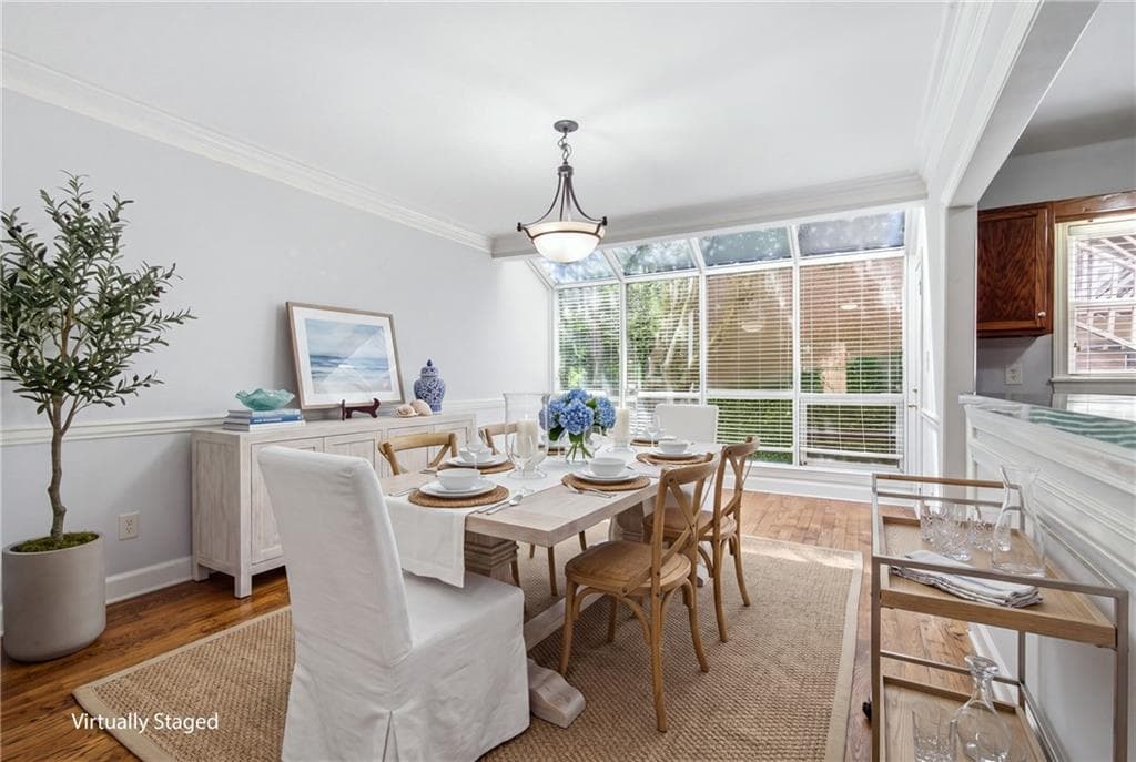 3 bedroom, 3 bathroom, 1,750 sq ft townhouse for sale at 7500 Roswell Road 6, Sandy Springs, GA 30350 — photo 7
