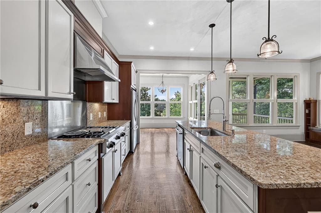 3 bedroom, 4 bathroom, 3,020 sq ft townhouse for sale at 3165 Neal Court, Cumming, GA 30041 — photo 5