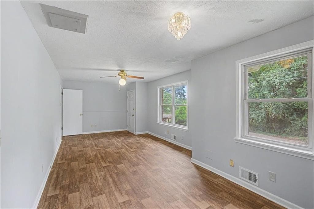 4 bedroom, 3 bathroom, 1,627 sq ft single family residence for sale at 2913 Vogue Drive, Douglasville, GA 30134 — photo 5
