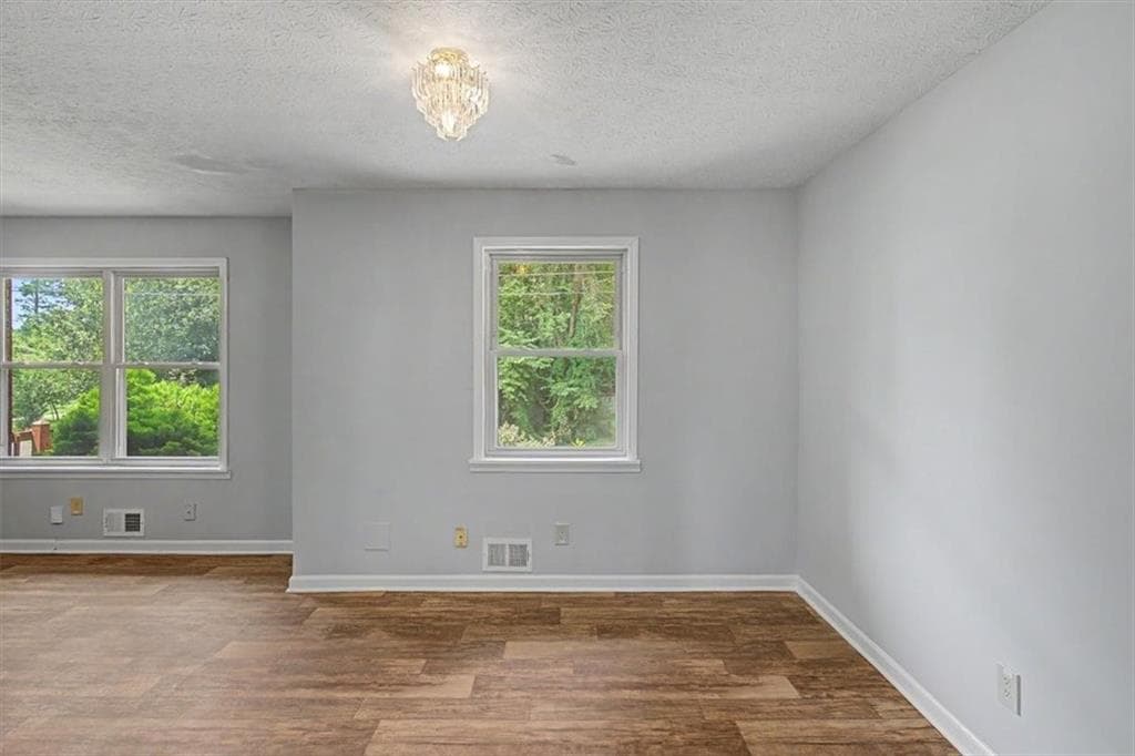 4 bedroom, 3 bathroom, 1,627 sq ft single family residence for sale at 2913 Vogue Drive, Douglasville, GA 30134 — photo 7