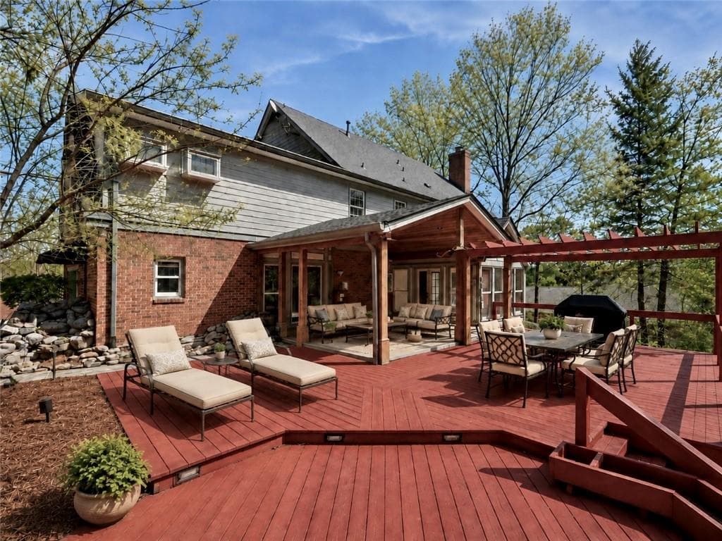6 bedroom, 6 bathroom, 5,110 sq ft single family residence for sale at 7300 Chattahoochee Bluff Drive, Atlanta, GA 30350 — photo 2