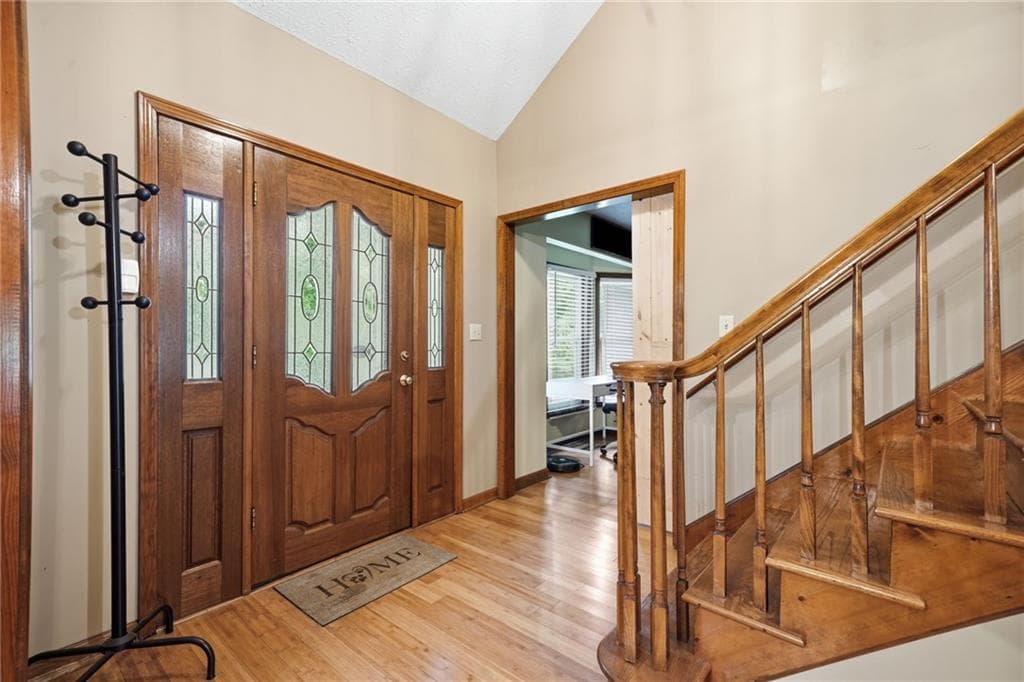 3 bedroom, 3 bathroom, 1,961 sq ft single family residence for sale at 2692 Abbey Ridge Road, Conyers, GA 30094 — photo 5