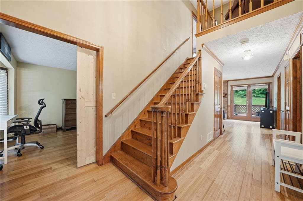 3 bedroom, 3 bathroom, 1,961 sq ft single family residence for sale at 2692 Abbey Ridge Road, Conyers, GA 30094 — photo 6