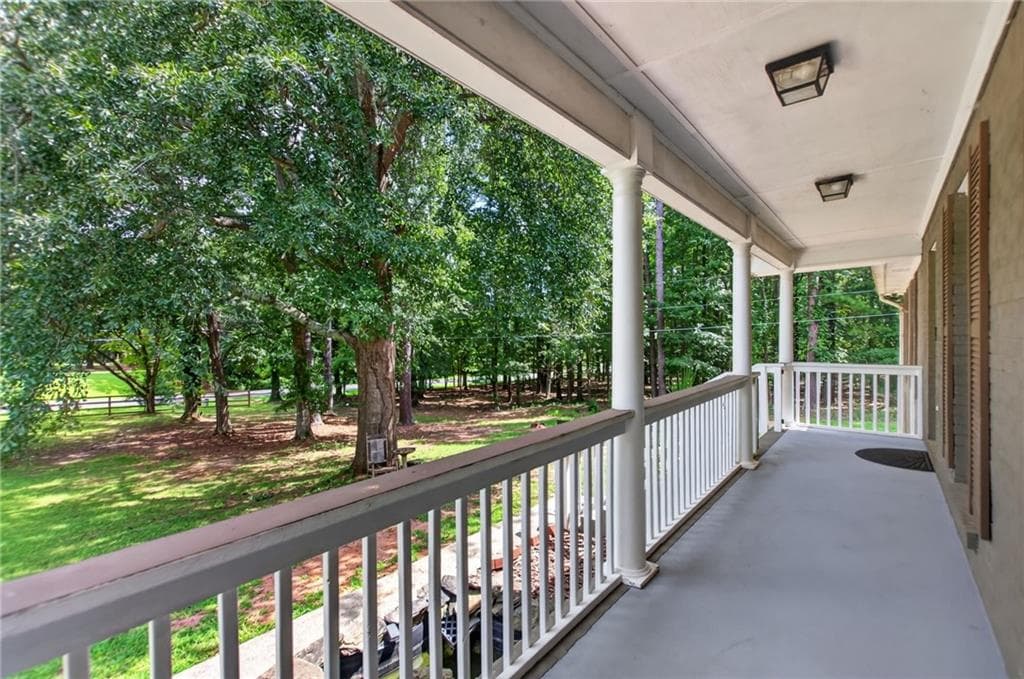 3 bedroom, 2 bathroom, 2,892 sq ft single family residence for sale at 1931 Lake Jodeco Road, Jonesboro, GA 30236 — photo 3