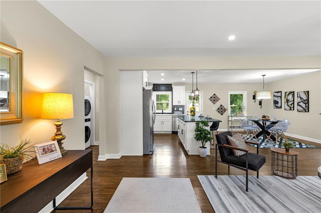 3 bedroom, 2 bathroom, 1,328 sq ft single family residence under contract at 1340 Downs Drive, Atlanta, GA 30311 — photo 5