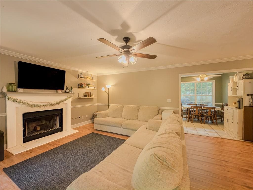 3 bedroom, 2 bathroom, 1,404 sq ft single family residence for sale at 55 Grandview Drive, Thomaston, GA 30286 — photo 2