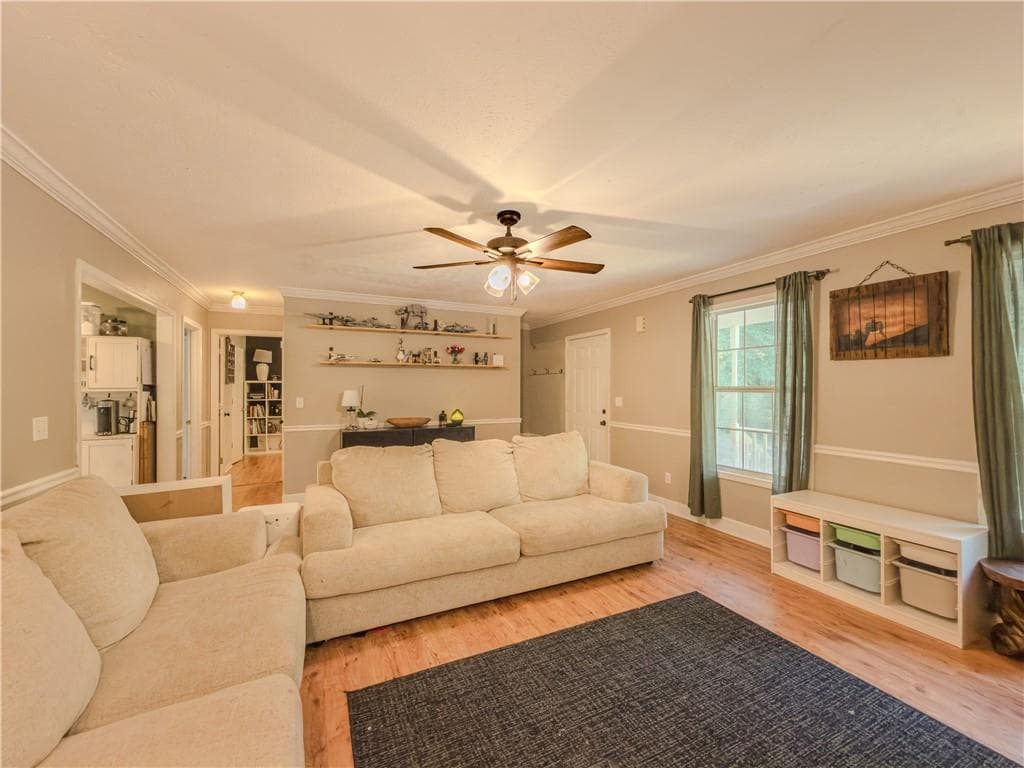 3 bedroom, 2 bathroom, 1,404 sq ft single family residence for sale at 55 Grandview Drive, Thomaston, GA 30286 — photo 8