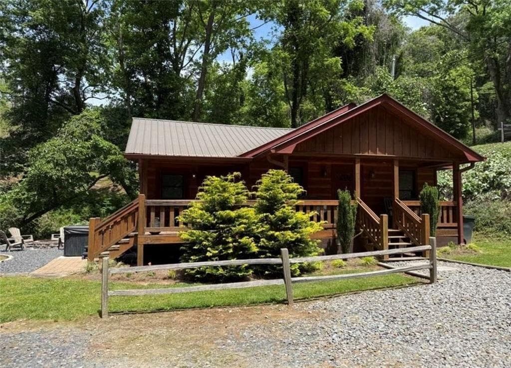 2 bedroom, 2 bathroom, 1,300 sq ft single family residence for rent at 165 Corbin Hill Road, Ellijay, GA 30540 for $3,000 a month — photo 1 of 17