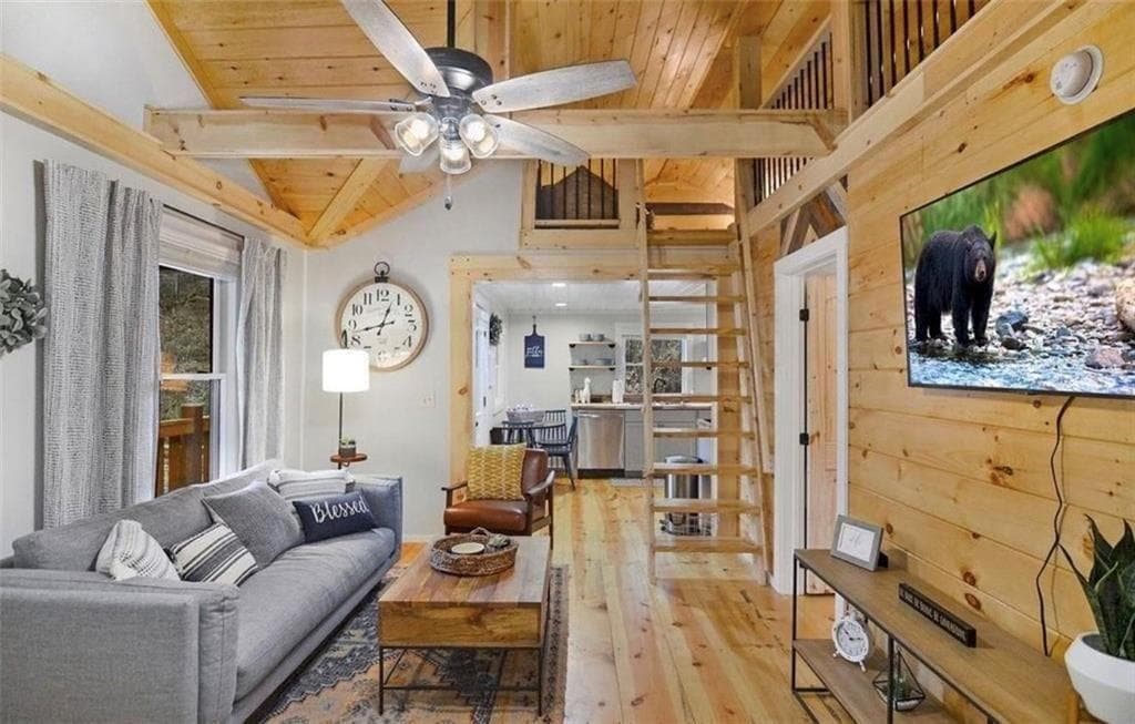 2 bedroom, 2 bathroom, 1,300 sq ft single family residence for rent at 165 Corbin Hill Road, Ellijay, GA 30540 for $3,000 a month — photo 3