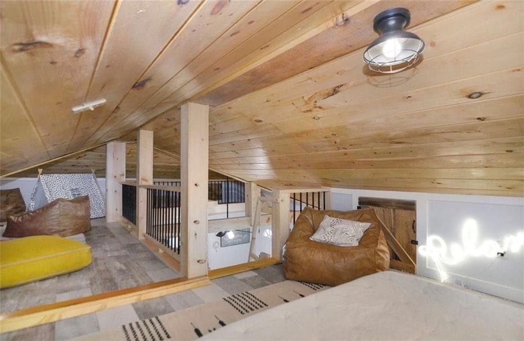2 bedroom, 2 bathroom, 1,300 sq ft single family residence for rent at 165 Corbin Hill Road, Ellijay, GA 30540 for $3,000 a month — photo 7
