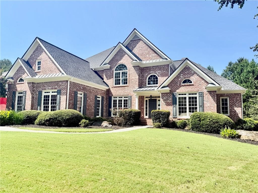 7 bedroom, 6 bathroom, 6,719 sq ft single family residence for sale at 7945 Saint Marlo Fairway Drive, Duluth, GA 30097 — photo 2