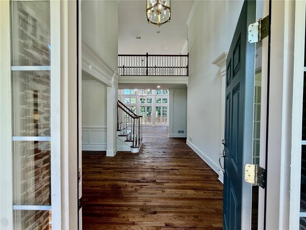 7 bedroom, 6 bathroom, 6,719 sq ft single family residence for sale at 7945 Saint Marlo Fairway Drive, Duluth, GA 30097 — photo 7