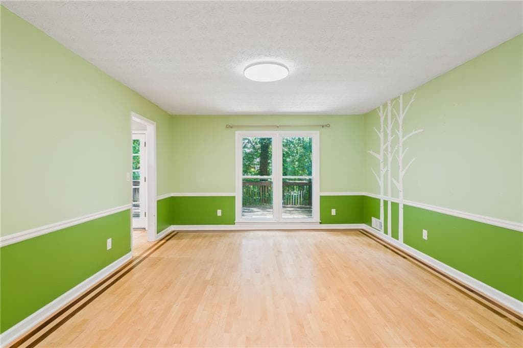 5 bedroom, 4 bathroom, 3,565 sq ft single family residence under contract at 3601 Miller Farms Lane, Peachtree Corners, GA 30096 — photo 4