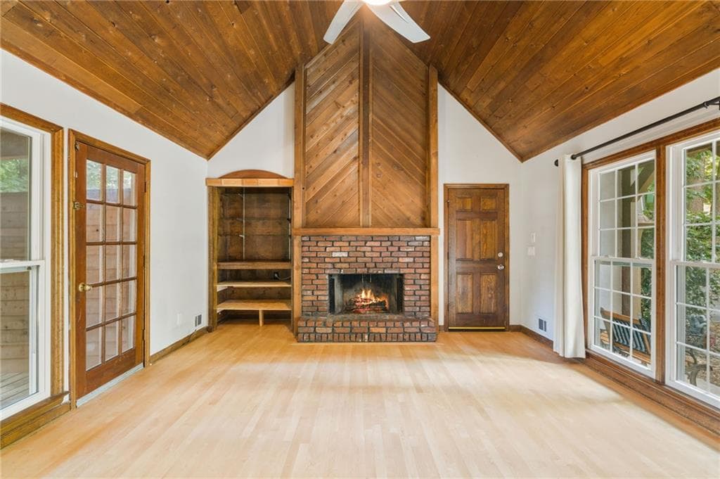 5 bedroom, 4 bathroom, 3,565 sq ft single family residence under contract at 3601 Miller Farms Lane, Peachtree Corners, GA 30096 — photo 8