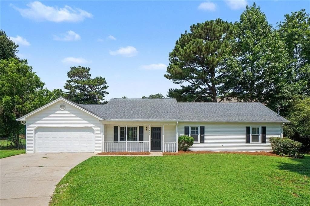 3 bedroom, 2 bathroom, 1,416 sq ft single family residence under contract at 2835 Shane Drive, Snellville, GA 30078