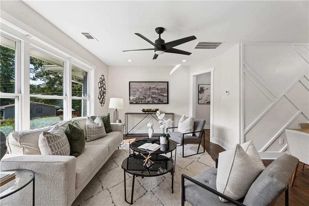 4 bedroom, 3 bathroom, 1,850 sq ft single family residence for sale at 645 Montevista Street, Atlanta, GA 30310 — photo 3