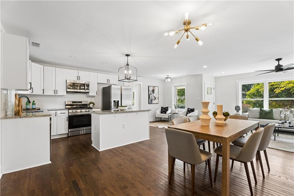 4 bedroom, 3 bathroom, 1,850 sq ft single family residence for sale at 645 Montevista Street, Atlanta, GA 30310 — photo 6