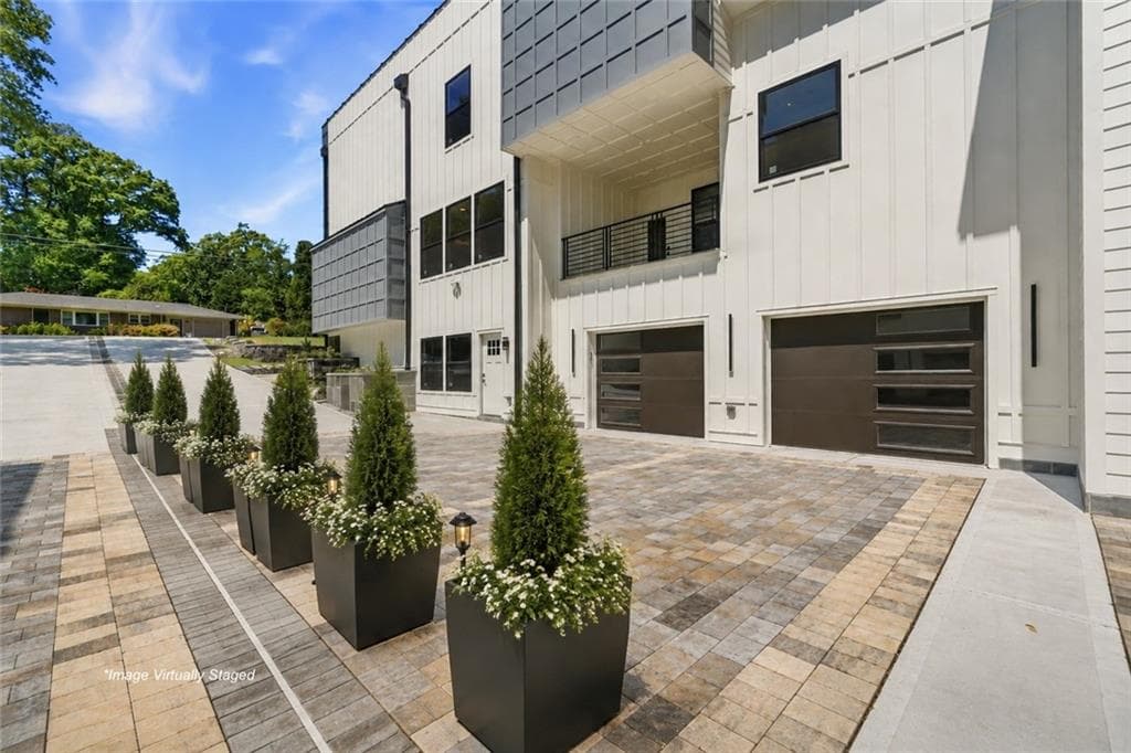 6 bedroom, 12 bathroom, 9,200 sq ft single family residence for sale at 415 419 Westside Drive, Roswell, GA 30075 — photo 4