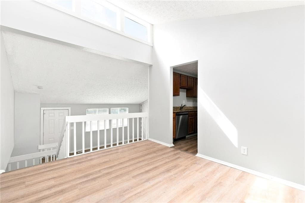 3 bedroom, 2 bathroom, 2,120 sq ft single family residence for rent at 2078 Kimber Trail, Stone Mountain, GA 30088 for $1,505 a month — photo 5