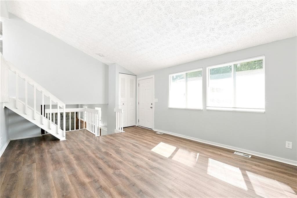 3 bedroom, 2 bathroom, 2,120 sq ft single family residence for rent at 2078 Kimber Trail, Stone Mountain, GA 30088 for $1,505 a month — photo 7