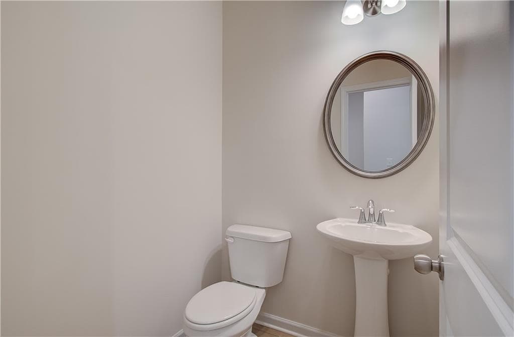 4 bedroom, 3 bathroom, 2,506 sq ft single family residence for sale at 3407 Lake Drive, Lawrenceville, GA 30044 — photo 9
