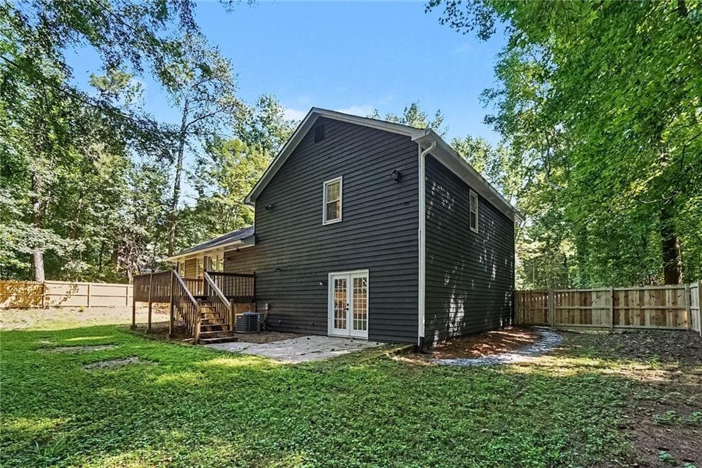 4 bedroom, 2 bathroom, 1,680 sq ft single family residence under contract at 880 Faye Drive, Kennesaw, GA 30144 — photo 7