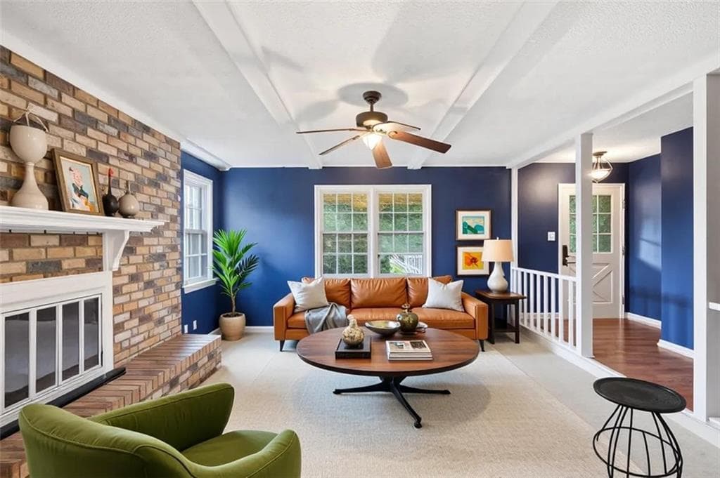 3 bedroom, 2 bathroom, 1,293 sq ft single family residence for sale at 2029 Abington Lane, Snellville, GA 30078 — photo 4