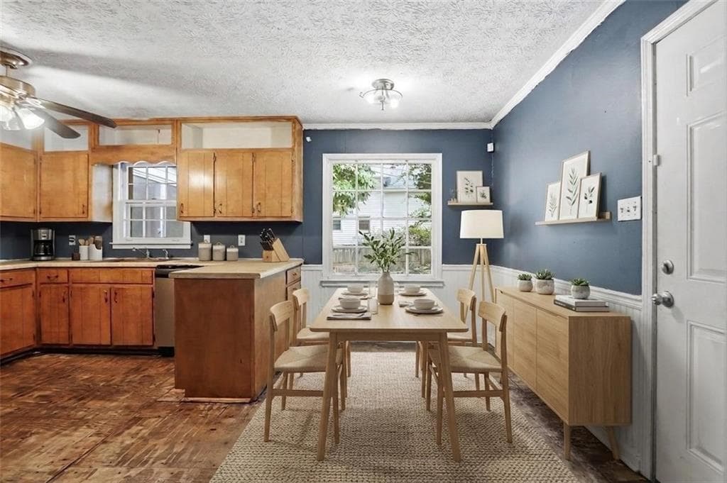 3 bedroom, 2 bathroom, 1,293 sq ft single family residence for sale at 2029 Abington Lane, Snellville, GA 30078 — photo 5