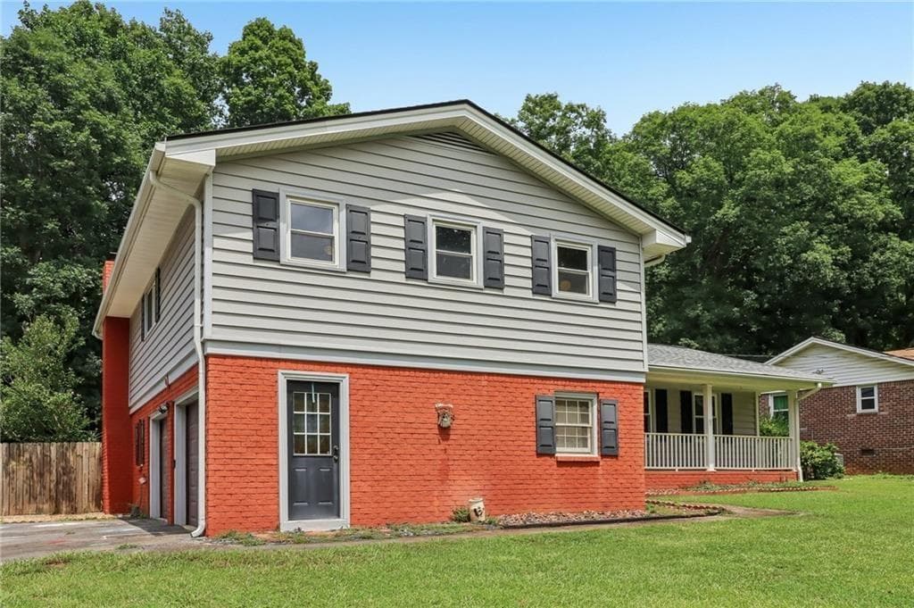4 bedroom, 3 bathroom, 1,700 sq ft single family residence for sale at 2040 Old Concord Drive, Covington, GA 30016 — photo 6