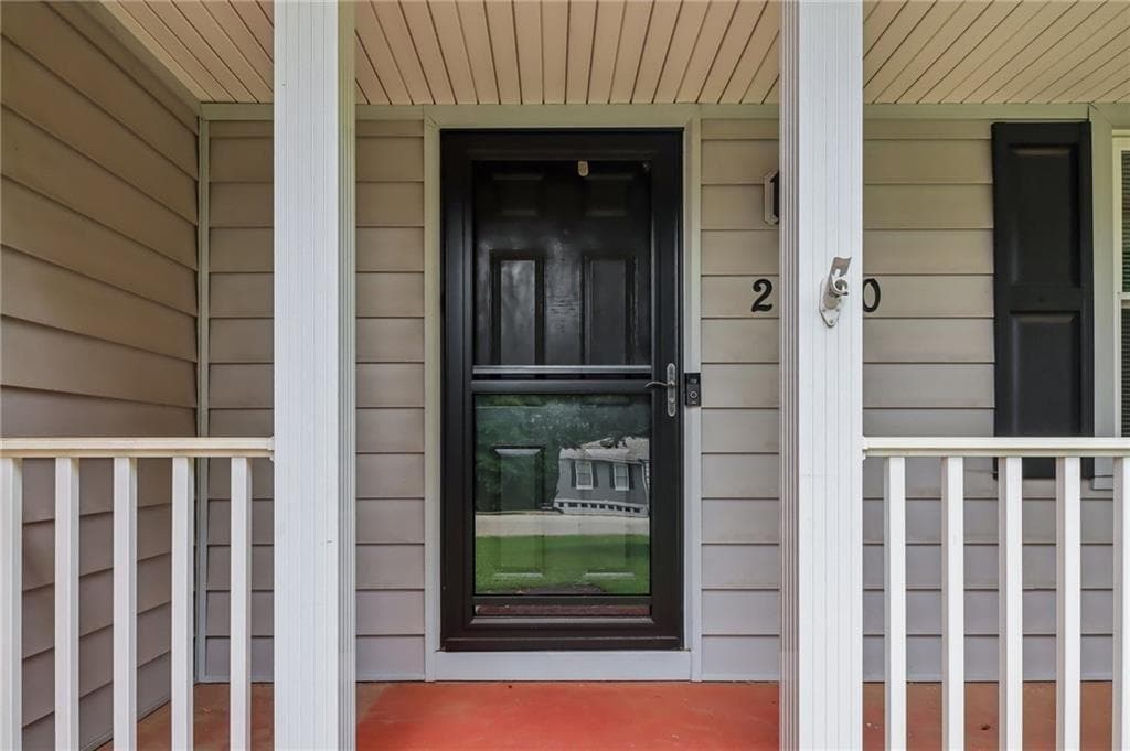 4 bedroom, 3 bathroom, 1,700 sq ft single family residence for sale at 2040 Old Concord Drive, Covington, GA 30016 — photo 7