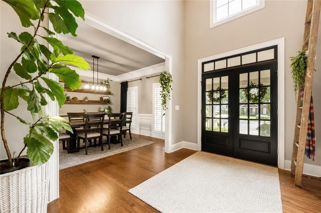 6 bedroom, 6 bathroom, 6,538 sq ft single family residence for sale at 914 Meadow Club Court, Suwanee, GA 30024 — photo 6