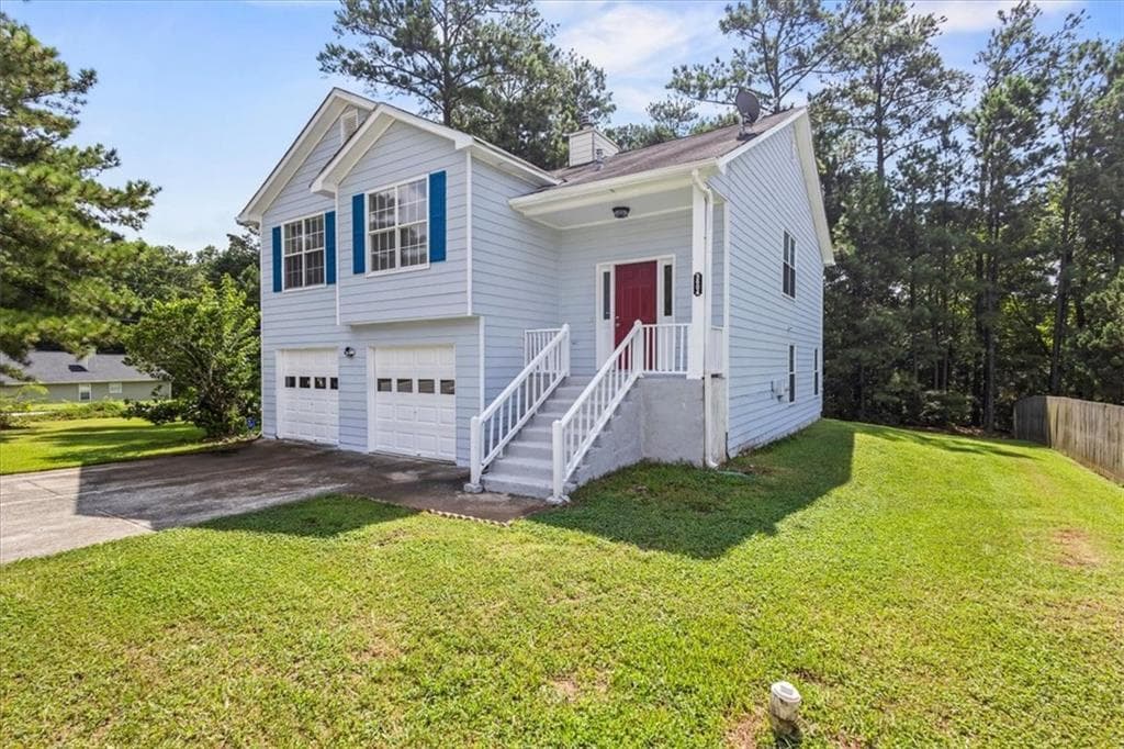 4 bedroom, 3 bathroom, 1,673 sq ft single family residence under contract at 5604 Rockingwood Lane, Atlanta, GA 30349 — photo 3