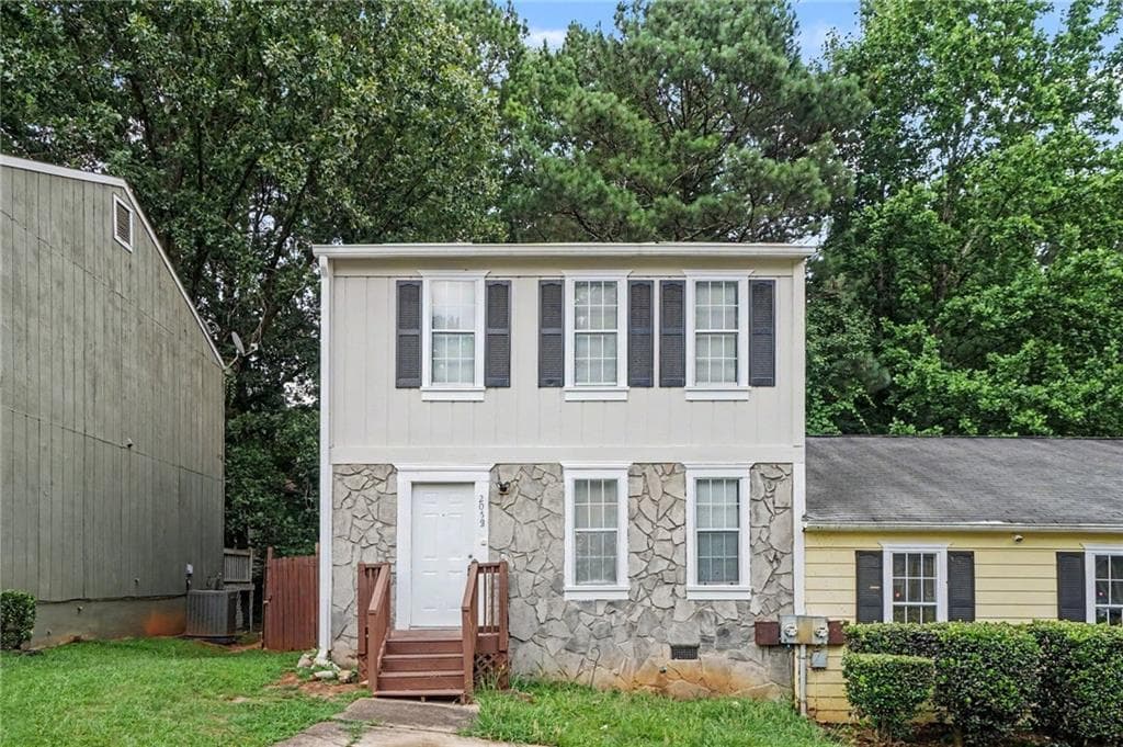2 bedroom, 3 bathroom, 1,408 sq ft townhouse under contract at 2058 Charter Lane, Lithonia, GA 30058