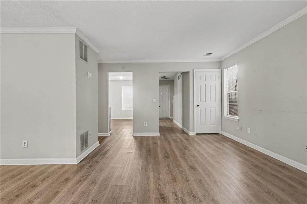 2 bedroom, 3 bathroom, 1,408 sq ft townhouse under contract at 2058 Charter Lane, Lithonia, GA 30058 — photo 10