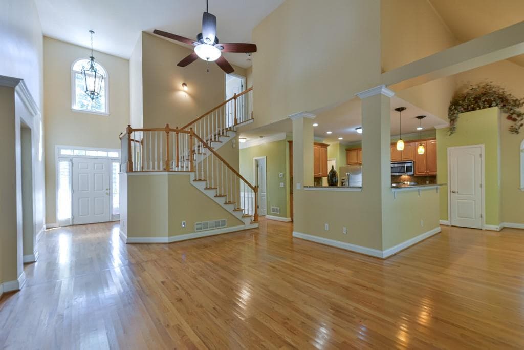 6 bedroom, 4 bathroom, 4,364 sq ft single family residence under contract at 3243 Summer Stream Lane, Kennesaw, GA 30152 — photo 5