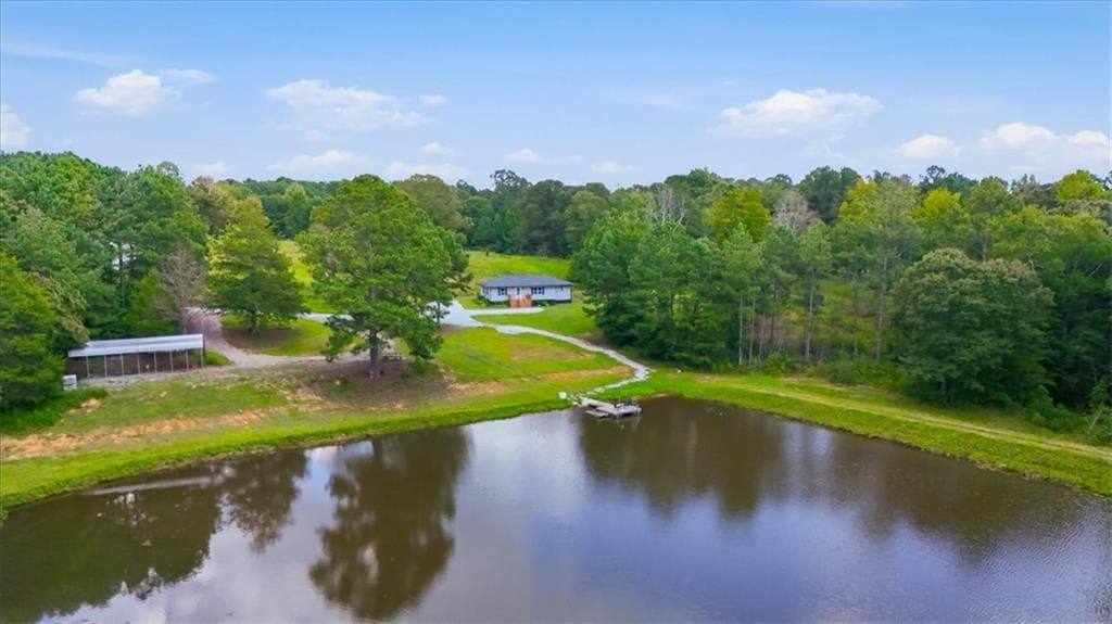 4 bedroom, 2 bathroom, 1,352 sq ft single family residence for sale at 80 Hand Road, Bowdon, GA 30108 — photo 2