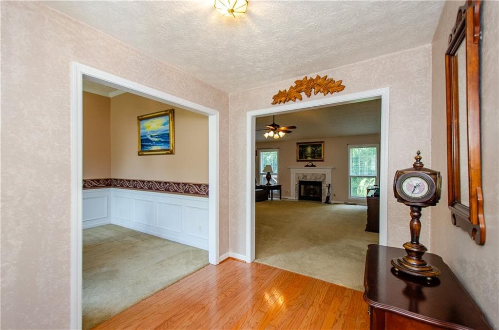 3 bedroom, 2 bathroom, 2,063 sq ft single family residence for sale at 2387 Ashbury Court, Buford, GA 30519 — photo 7