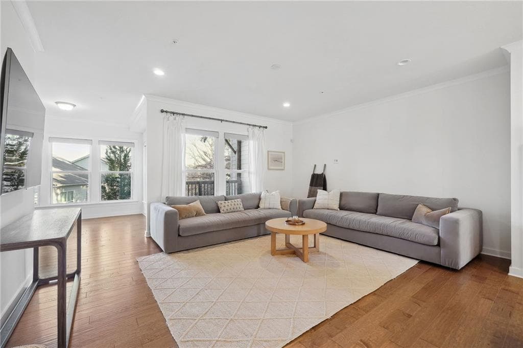 4 bedroom, 5 bathroom, 3,133 sq ft townhouse for sale at 1029 Brandsford Street, Atlanta, GA 30318 — photo 9