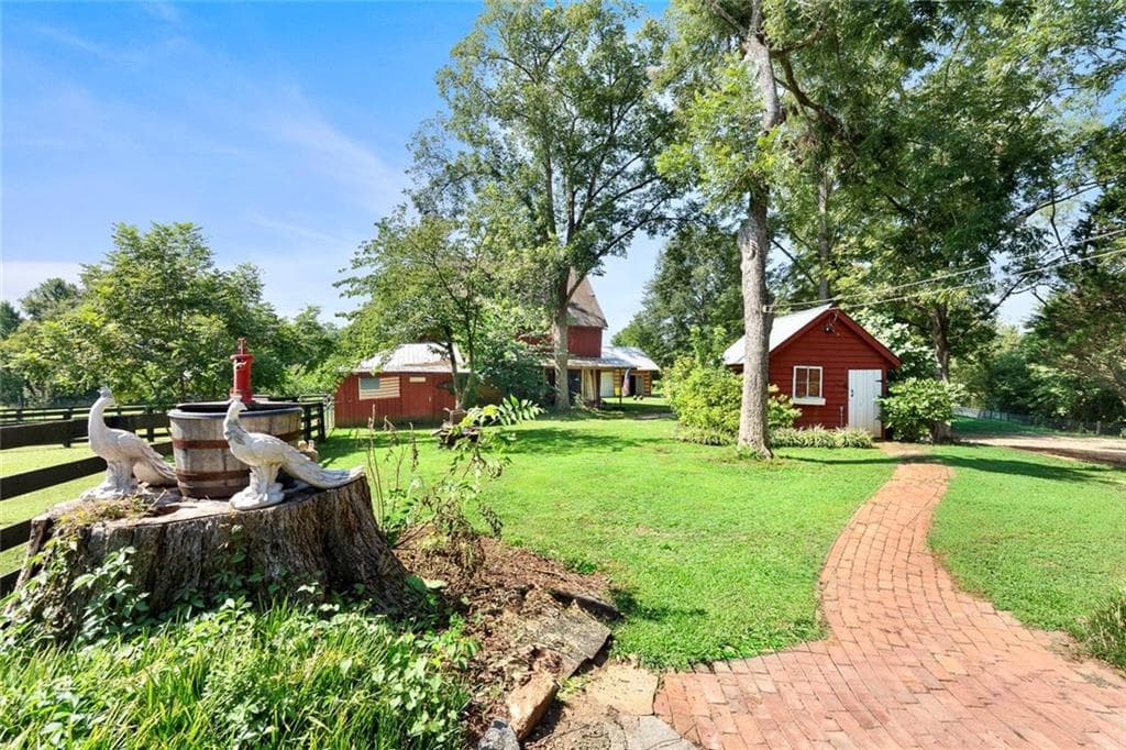 3 bedroom, 3 bathroom, 2,784 sq ft single family residence for sale at 193 Wrights Mill Lane, Commerce, GA 30530 — photo 6