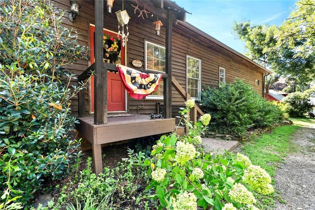 3 bedroom, 3 bathroom, 2,784 sq ft single family residence for sale at 193 Wrights Mill Lane, Commerce, GA 30530 — photo 5