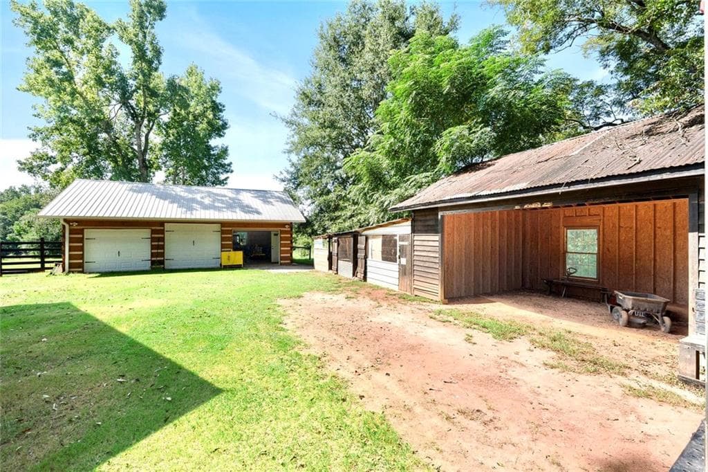 3 bedroom, 3 bathroom, 2,784 sq ft single family residence for sale at 193 Wrights Mill Lane, Commerce, GA 30530 — photo 4