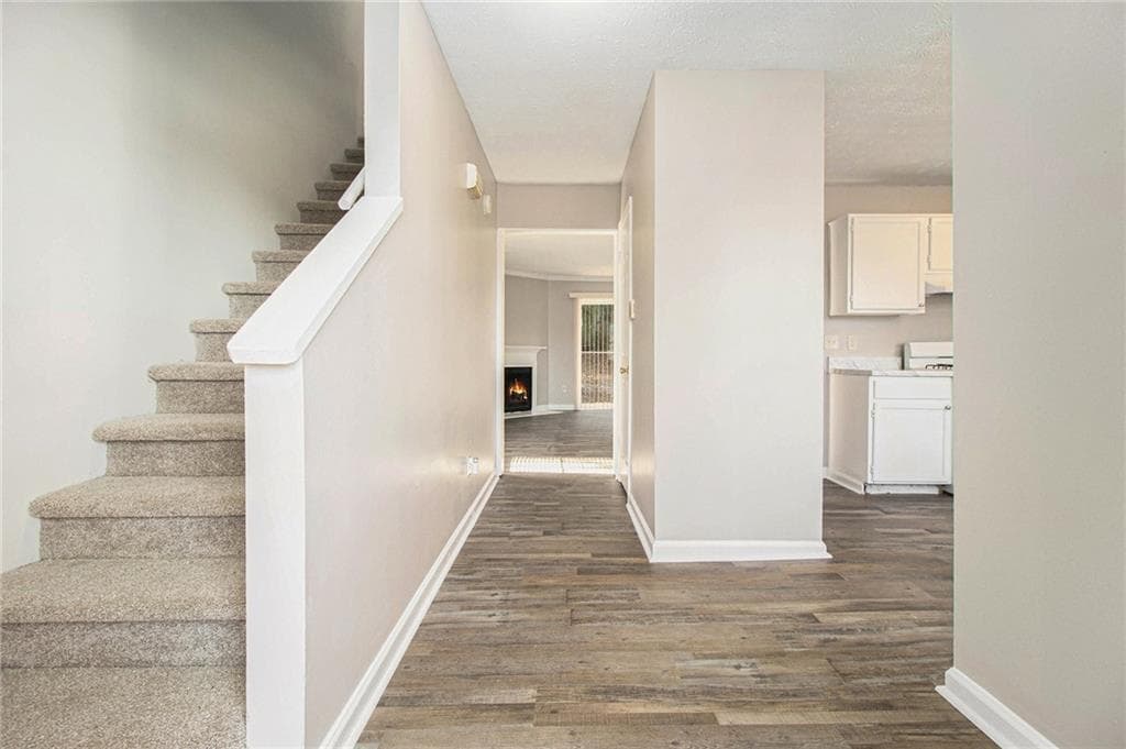 3 bedroom, 3 bathroom, 1,408 sq ft townhouse under contract at 3521 Kingswood Trail, Decatur, GA 30034 — photo 4
