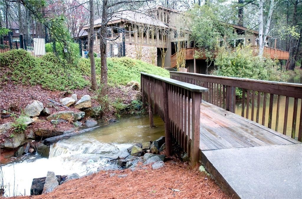 5 bedroom, 2 bathroom, 1,932 sq ft single family residence for sale at 4941 Isle Royal Court, Stone Mountain, GA 30088 — photo 9