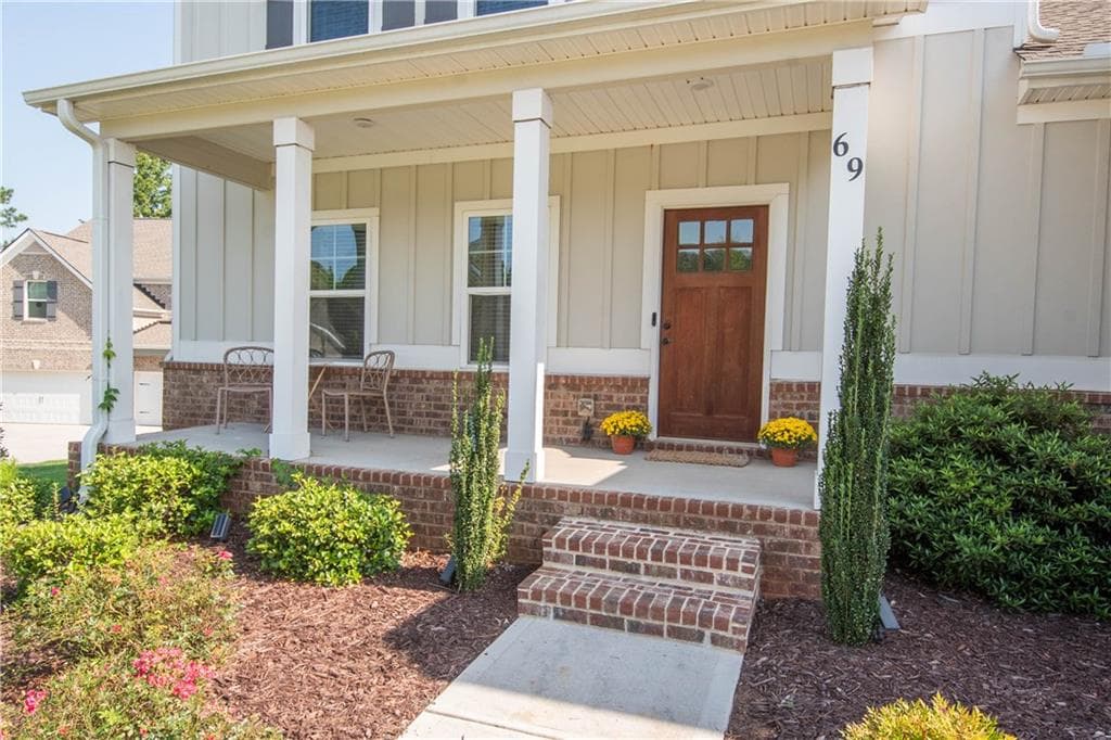 4 bedroom, 4 bathroom, 3,520 sq ft single family residence for sale at 69 Ellabelle Court, Senoia, GA 30276 — photo 2
