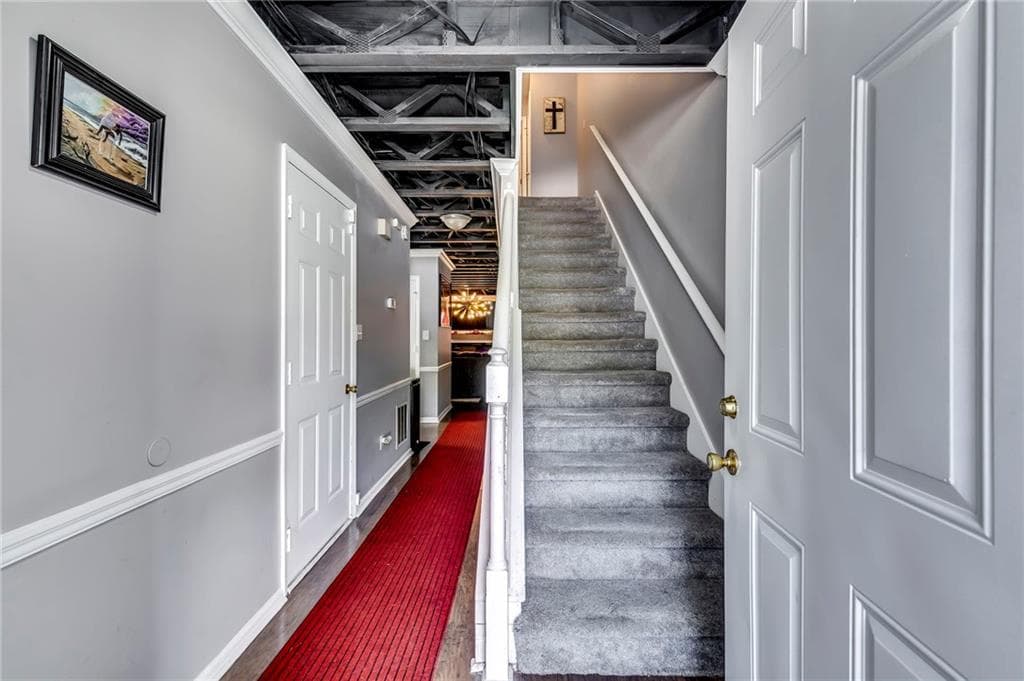 2 bedroom, 3 bathroom, 1,552 sq ft townhouse under contract at 7982 Creekstone Way, Riverdale, GA 30274 — photo 2