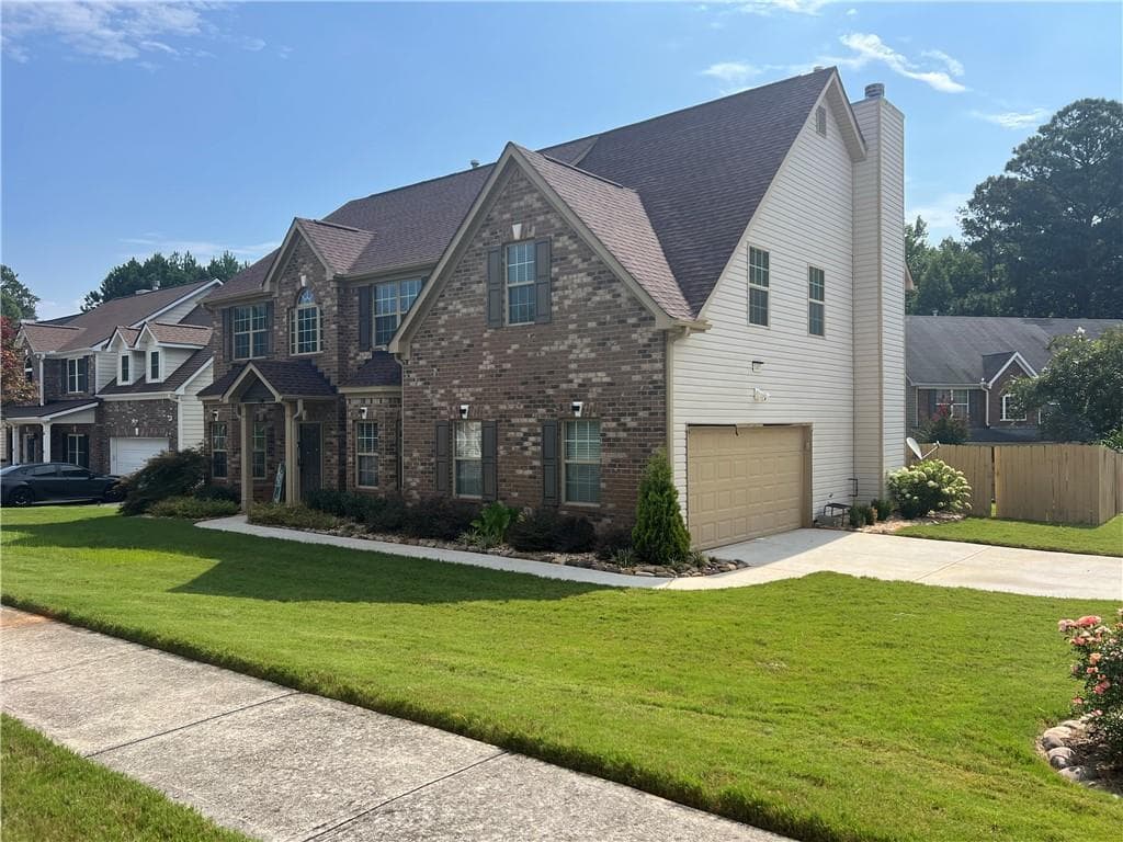 5 bedroom, 3 bathroom, 2,933 sq ft single family residence for rent at 2401 Smoke Court, Conyers, GA 30013 for $2,795 a month — photo 4