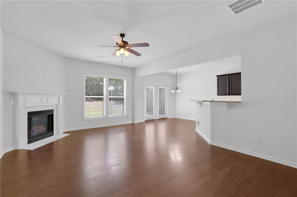 3 bedroom, 3 bathroom, 1,866 sq ft single family residence under contract at 6155 Crested Moss Drive, Alpharetta, GA 30004 — photo 5