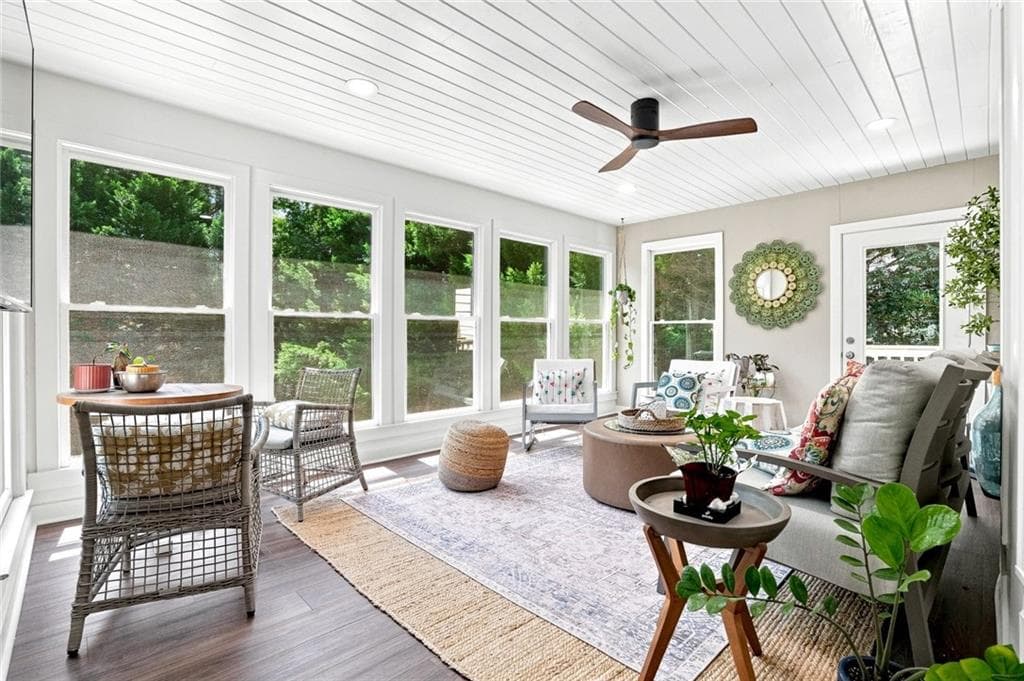 6 bedroom, 5 bathroom, 6,588 sq ft single family residence for sale at 1044 Meadow Club Court, Suwanee, GA 30024 — photo 7