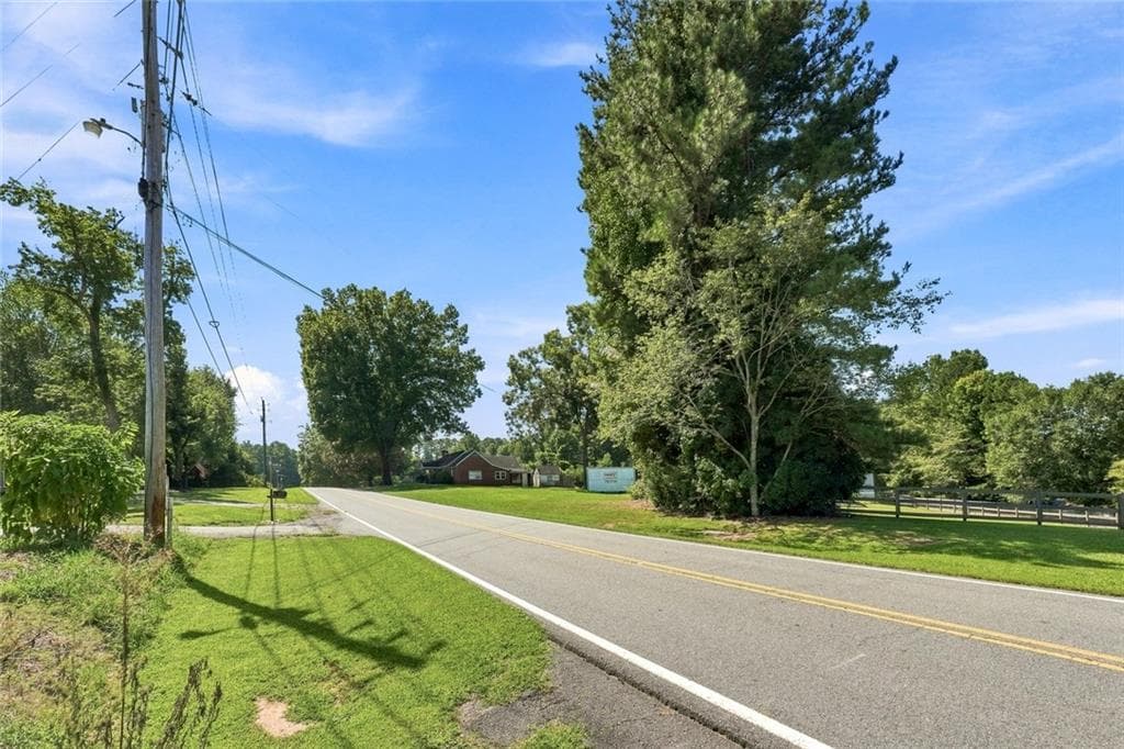2 bedroom, 2 bathroom, 1,922 sq ft single family residence for sale at 6005 Old Alabama Road, Acworth, GA 30102 — photo 6