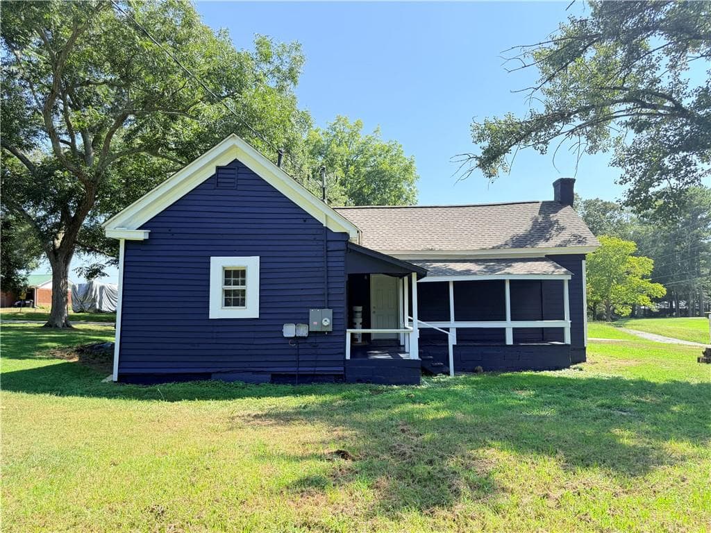 3 bedroom, 1 bathroom, 896 sq ft single family residence for sale at 12 Eaves Drive, Temple, GA 30179 — photo 2